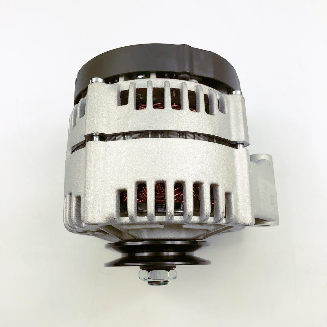 Deutz Engine BF4M1013EC Genuine Parts Alternator 3701010-D392 14V 55A