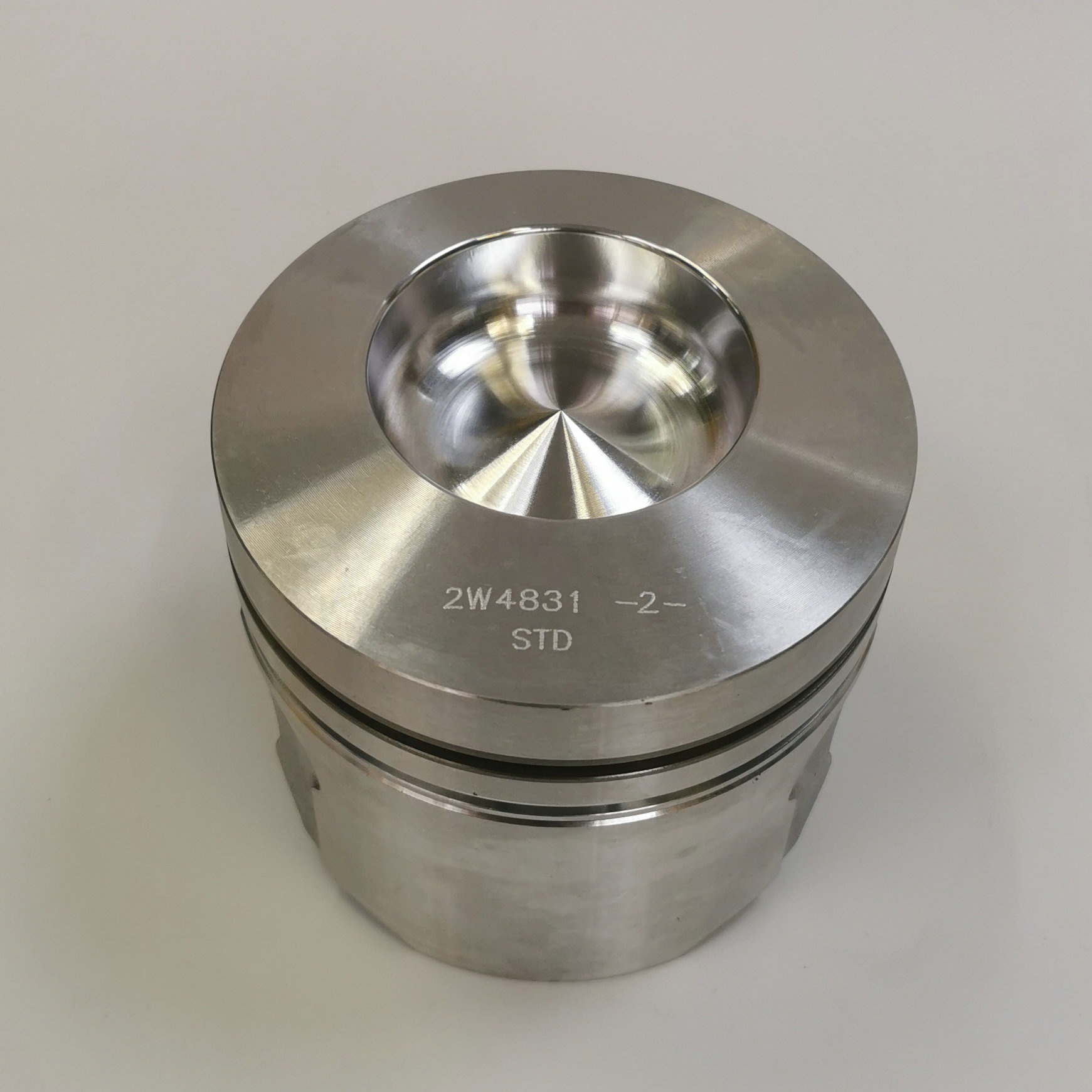 Piston 2W4831 for Caterpillar engine 3204